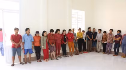 Tụ điểm đánh bạc "khủng" trong vườn cao su