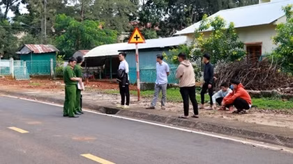 Một nam sinh lớp 12 nghi bị đánh tử vong sau giờ tan học