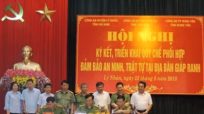 Ký kết Quy chế phối hợp đảm bảo ANTT địa bàn giáp ranh