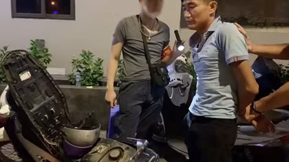 Lén thả ma túy vào mũ bạn, gã thợ xây bị 141 khóa tay tại chỗ