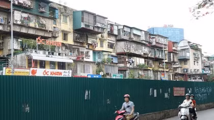 Lối thoát nào cho những khu tập thể đang "chờ sập"