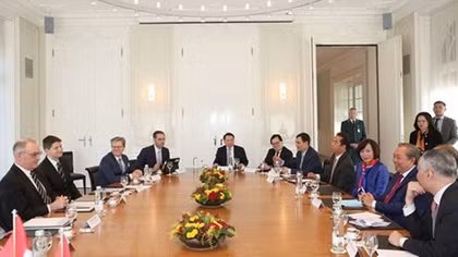 Phó Thủ tướng Trương Hòa Bình tham dự nhiều hoạt động tại WEF Davos lần thứ 50