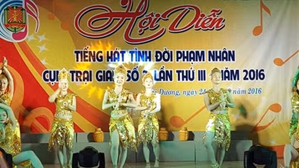 “Tiếng hát tình đời” thắp sáng ngọn lửa hoàn lương