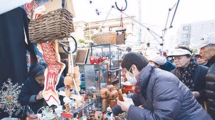 Độc đáo những phiên chợ trời ở Tokyo