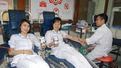 Món quà sự sống đầu năm tặng bệnh nhân của các bác sỹ