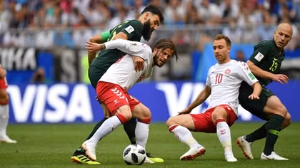 Đan Mạch 1-1 Australia: Nghẹt thở đến phút cuối
