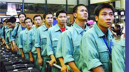 Gần 10 nghìn lao động đi làm việc ở nước ngoài trong tháng 8
