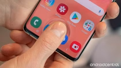 Galaxy S10 dính lỗ hổng liên quan bảo mật vân tay