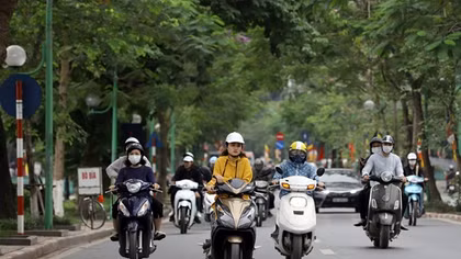 Ngày cuối tuần Hà Nội dịu mát như cuối thu, Nam bộ có mưa nhiều nơi