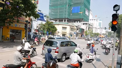 Người dân lo lắng vi phạm “lỗi đèn vàng”