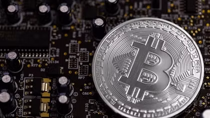 Tin tặc đánh cắp hàng trăm máy tính để đào Bitcoin