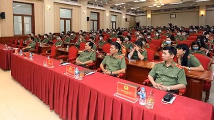 Sinh hoạt chính trị, chào mừng 75 năm Ngày truyền thống lực lượng ANND
