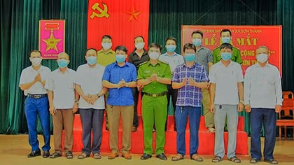 Thành lập 8 “Tổ COVID cộng đồng”