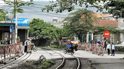 70% số vụ tai nạn giao thông đường sắt xảy ra ở lối đi tự mở