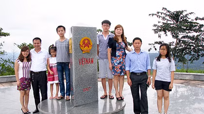 Chuyện ghi ở ngã ba biên giới