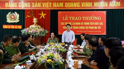 Khen thưởng các đơn vị khám phá hai đường dây ma túy lớn tại Hà Tĩnh