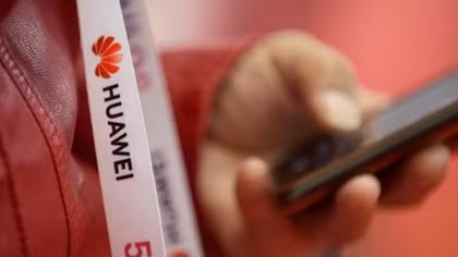 Anh, Mỹ muốn cấm Huawei, Pháp vẫn nói không