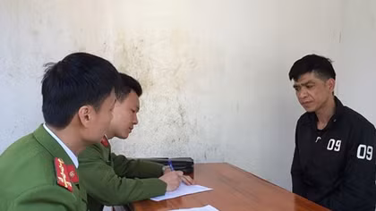 Cho vay lãi suất cao rồi cưỡng đoạt tài sản