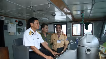 Hành trình của những cây bàng vuông Trường Sa