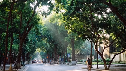 Bắc Bộ cuối tuần mưa nắng đan xen, Nam Bộ nắng nóng