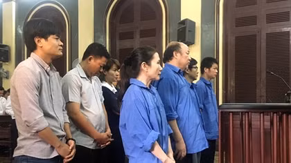 Xem xét kháng nghị tuyên mức án cao nhất đối với một giám đốc nhận hối lộ hàng chục tỷ đồng