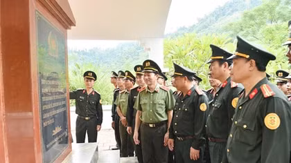 Nâng cao năng lực lãnh đạo, sức chiến đấu, thực hiện thắng lợi Nghị quyết Đại hội lần thứ VIII Đảng bộ Bộ Tư lệnh Cảnh vệ
