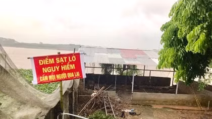 Hà Nội phát sinh 14 sự cố đê điều