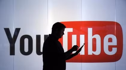 Youtube bị tố kiếm lời bất chính từ trẻ em