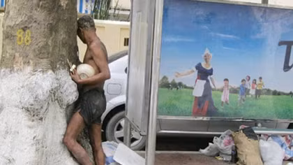 Người "điên" ngoài phố