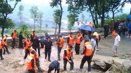 Lực lượng CAND chủ động ứng phó với mưa lũ, sạt lở đất