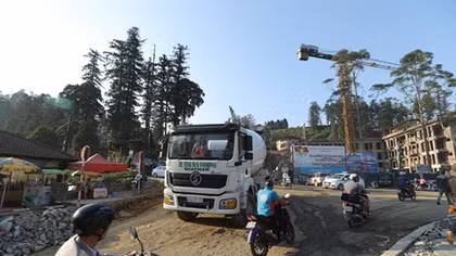 Sa Pa vẫn ngổn ngang, lộn xộn như 'đại công trường' trước nghỉ lễ 30-4