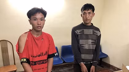 Bắt hai đối tượng vận chuyển gần 6 nghìn viên ma túy tổng hợp