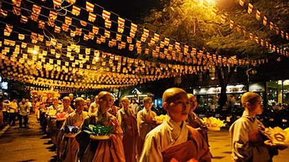 Đấu tranh phản bác những quan điểm sai trái, thù địch xuyên tạc sự thật về tự do tín ngưỡng, tôn giáo ở Việt Nam