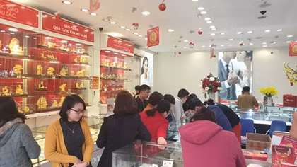 Ngày vía Thần tài: Mua vàng cầu may cẩn thận rước lỗ