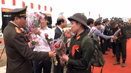 Công an Hà Nam tổ chức giao nhận công dân thực hiện nghĩa vụ tham gia CAND năm 2019