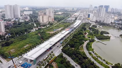 Cận cảnh đại công trường đường trên cao 5.300 tỷ đồng đang gấp rút hoàn thiện