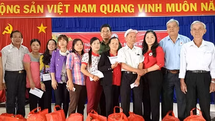 Chung tay mang Xuân cho người nghèo