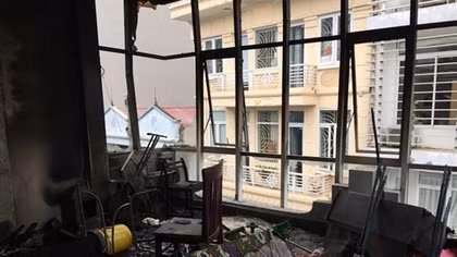 Cháy trường mầm non giữa trưa trên đường Hoàng Văn Thái, cô trò bỏ chạy
