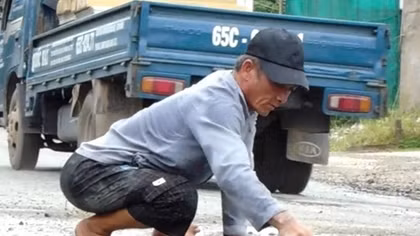Việc làm bình dị mà cao quý