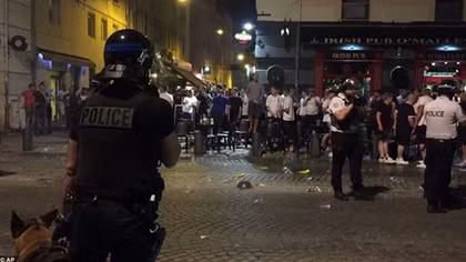 Ultra Pháp dằn mặt hooligan Anh