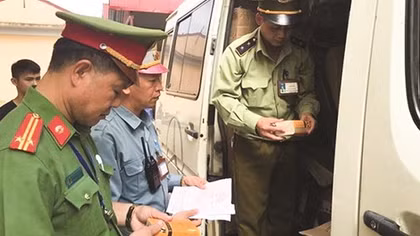 Gian nan cuộc chiến chống buôn lậu vùng biên