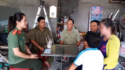 Cảnh giác người lạ dựng chuyện đón học sinh tan trường