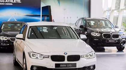 Chuyên gia hơn 20 năm kinh nghiệm với BMW giúp khách hàng chăm sóc xe
