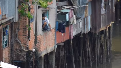 Thành phố đầu tàu kinh tế cả nước và giấc mơ xóa… nhà “ổ chuột” (!)