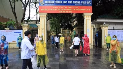 Bắc và Trung Bộ mưa to trong ngày đầu thi THPT Quốc gia