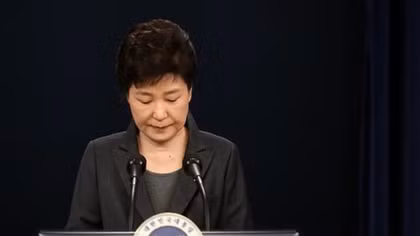 Tổng thống Park Geun-hye lại dính cáo buộc mới