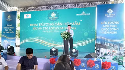 Đông đảo khách hàng tham dự khai trương căn hộ mẫu TSG Lotus Sài Đồng