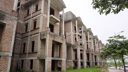 Biệt thự bỏ hoang - hệ lụy của phát triển đô thị quá nóng