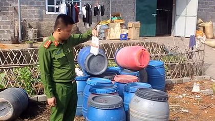20 tấn lòng lợn được sơ chế bằng hóa chất ở Móng Cái
