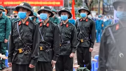 Tân binh Hà Nội lên đường nhập ngũ